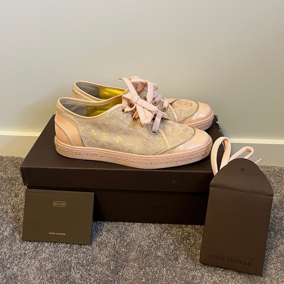 Louis Vuitton Patent Sneaker Pink Suede - Picture 3 of 7